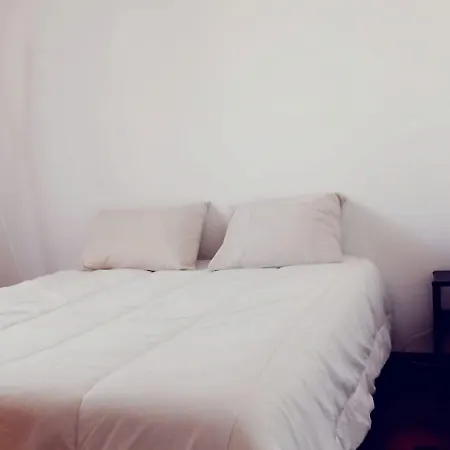 Anchor House Hostel Αλμπουφέιρα