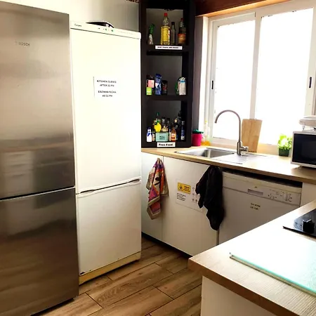 Anchor House 旅馆 *