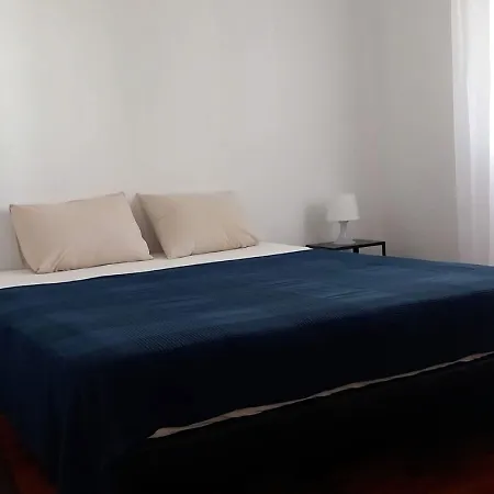 Anchor House 阿尔布费拉